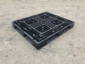 中古パレット 中古パレット（プラ）<span>1.1×1.3</span>